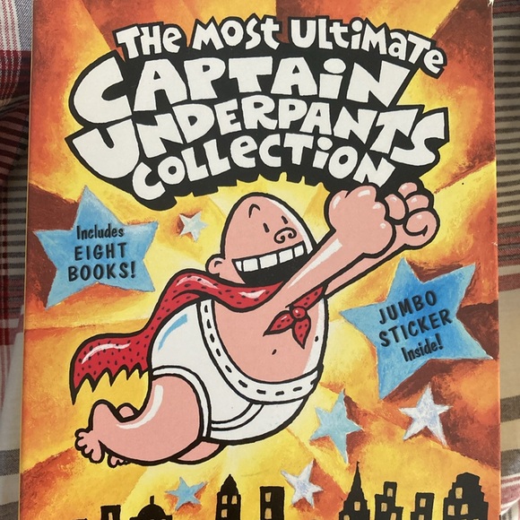 Captain underpants 8 children’s books - Picture 3 of 3